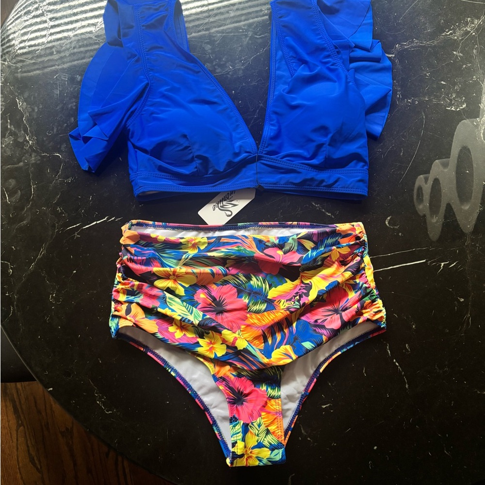 Blue Ruffled Bikini Top - Picture 2 of 9